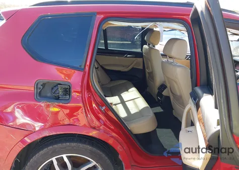 2016 BMW X3 xDrive28I z USA, uszkodzony, nr VIN 5UXWX9C58G0D93548